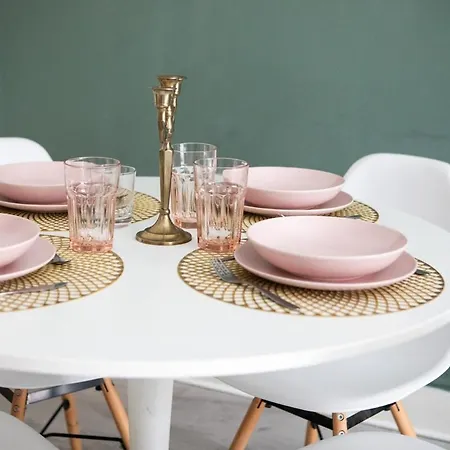 Suite Deluxe Esprit Royaute - Jacuzzi, Mulhouse Centre Apartment Mülhausen