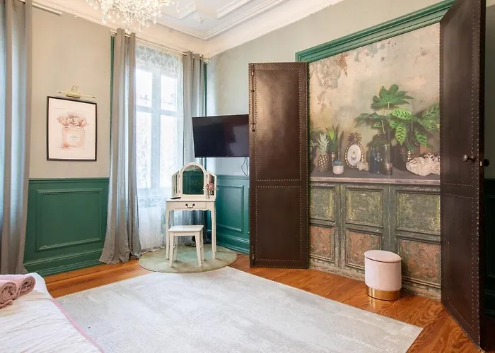 Deluxe Esprit Royaute - Jacuzzi, Centre * مُلووز